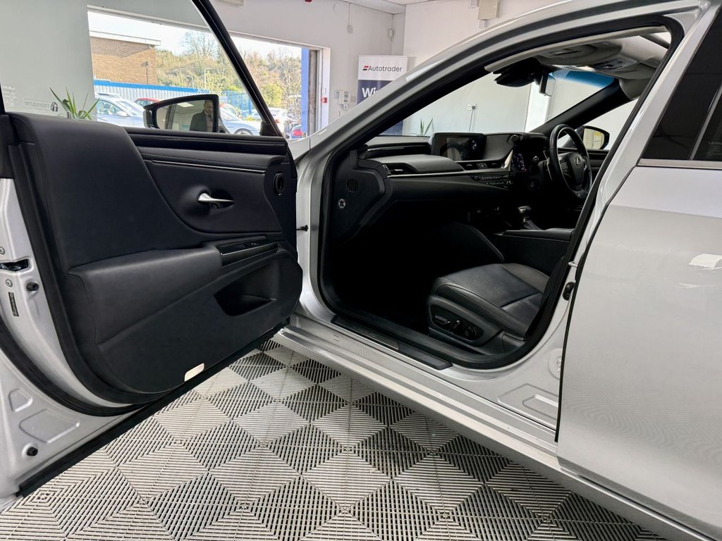 Used Lexus ES 2019 for sale - 77835511: Photo 21