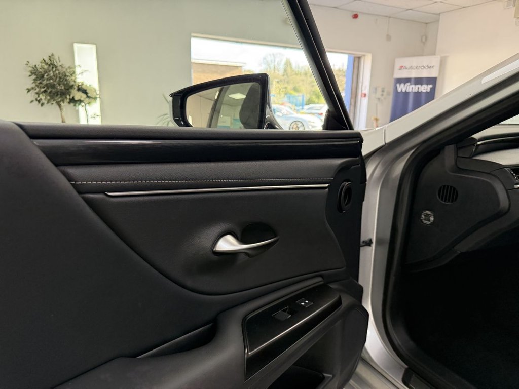 Used Lexus ES 2019 for sale - 77835511: Photo 23