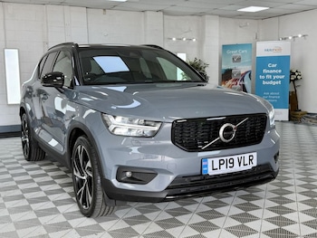 Used Volvo XC40 2019 for sale - 79370296: Photo