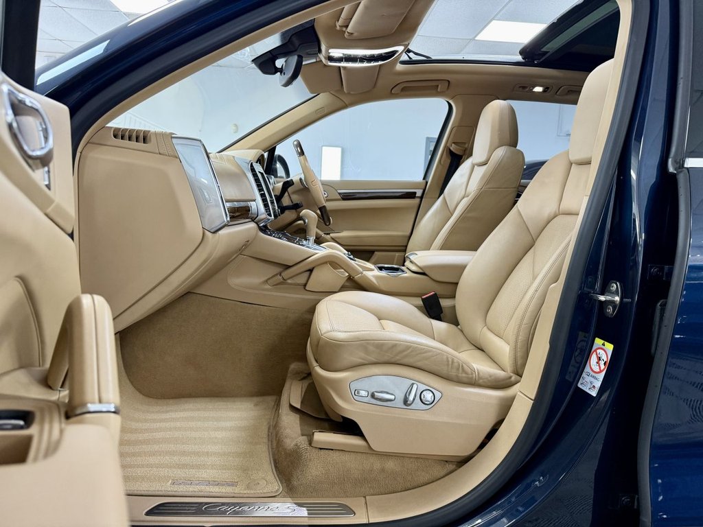 Used Porsche Cayenne 2013 for sale - 76367600: Photo 2