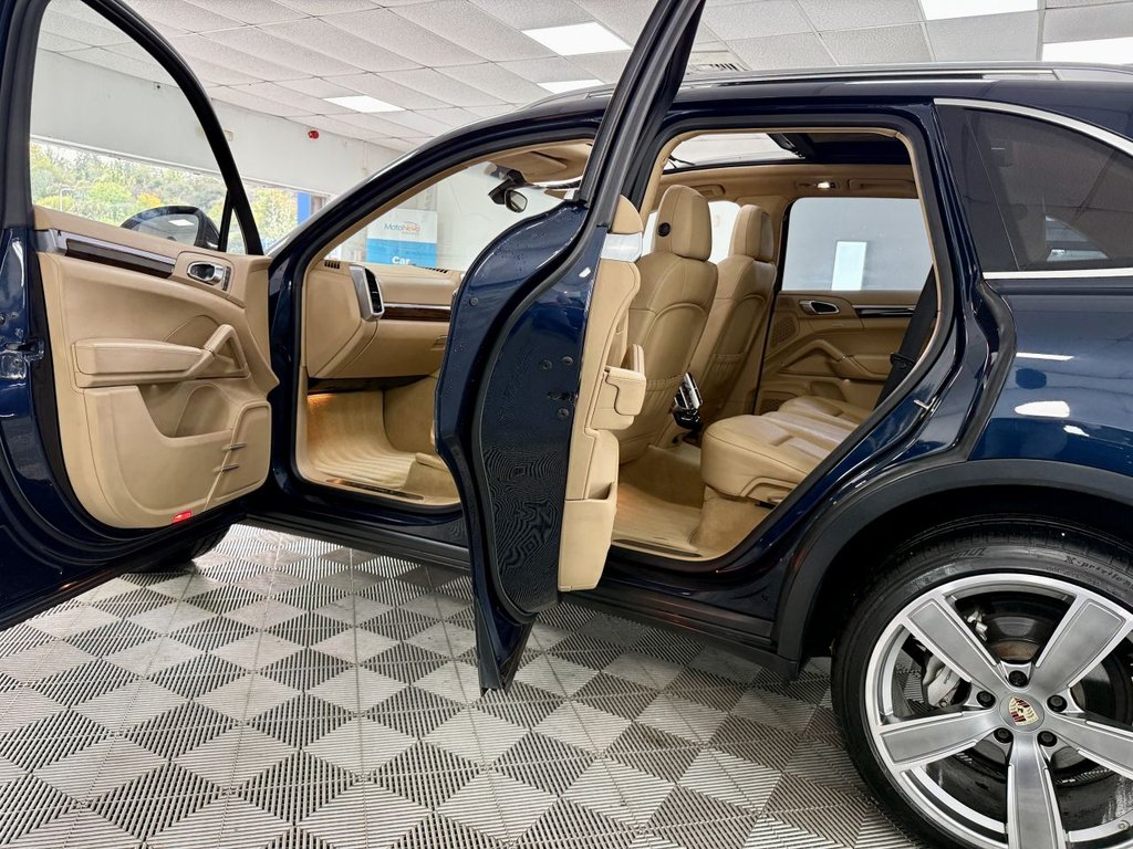 Used Porsche Cayenne 2013 for sale - 76367600: Photo 25