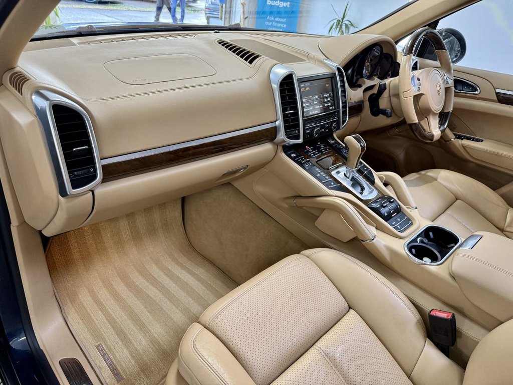 Used Porsche Cayenne 2013 for sale - 76367600: Photo 32
