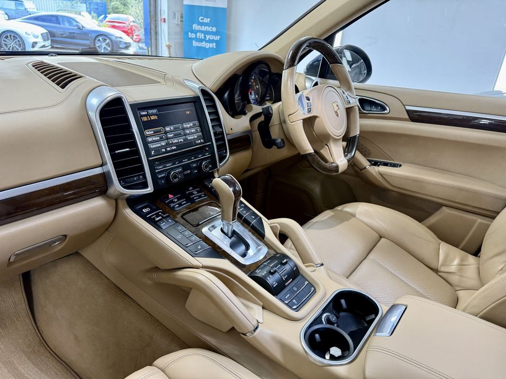 Used Porsche Cayenne 2013 for sale - 76367600: Photo 35