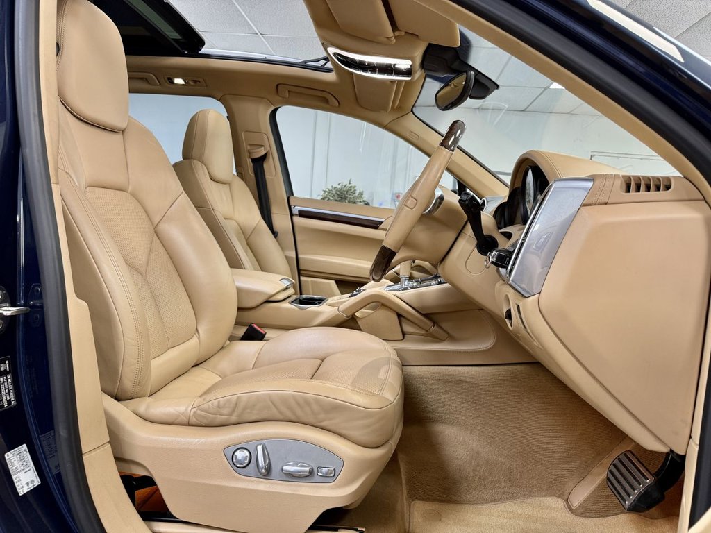 Used Porsche Cayenne 2013 for sale - 76367600: Photo 38