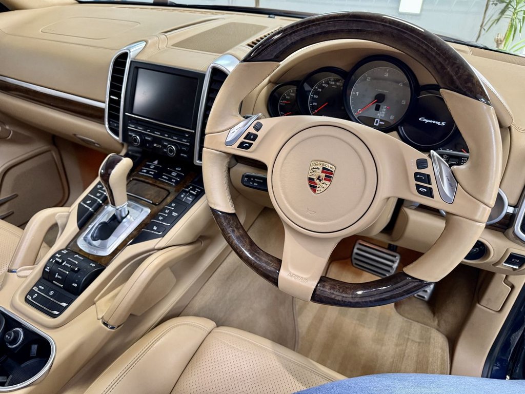 Used Porsche Cayenne 2013 for sale - 76367600: Photo 42