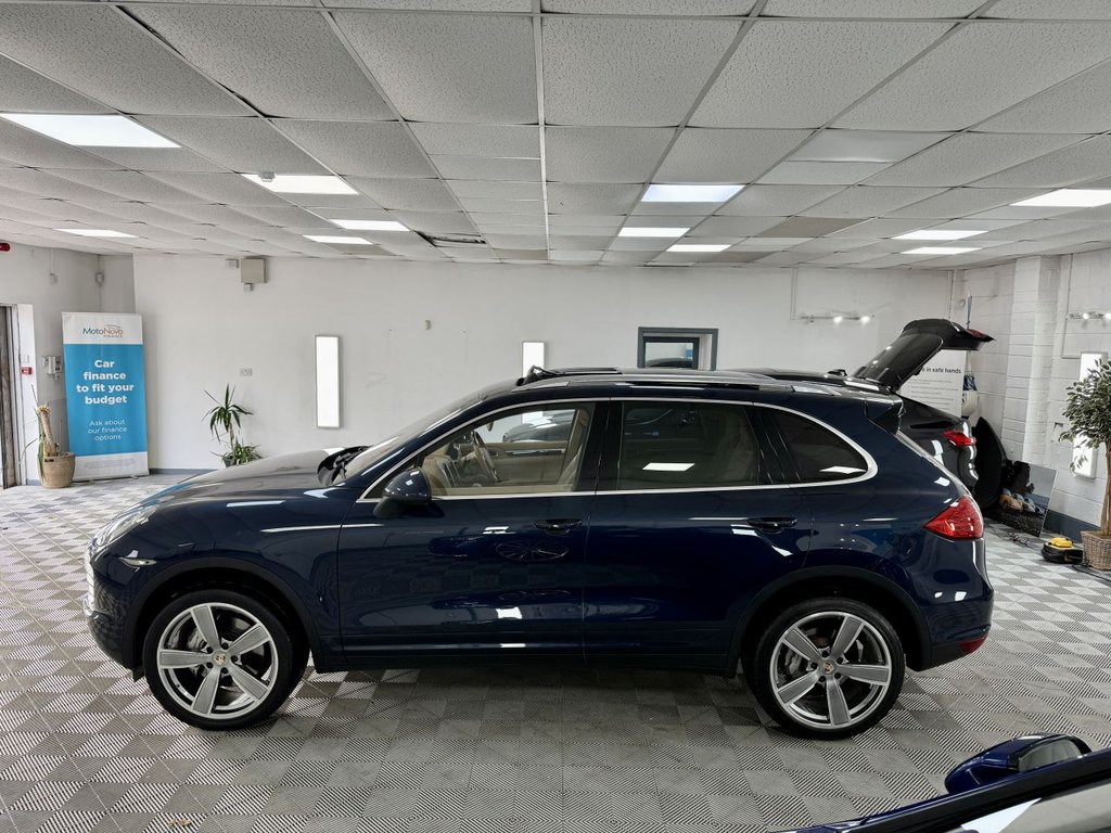 Used Porsche Cayenne 2013 for sale - 76367600: Photo 8