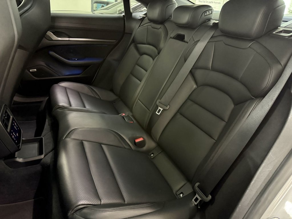 Used Porsche Taycan 2021 for sale - 77370040: Photo 17