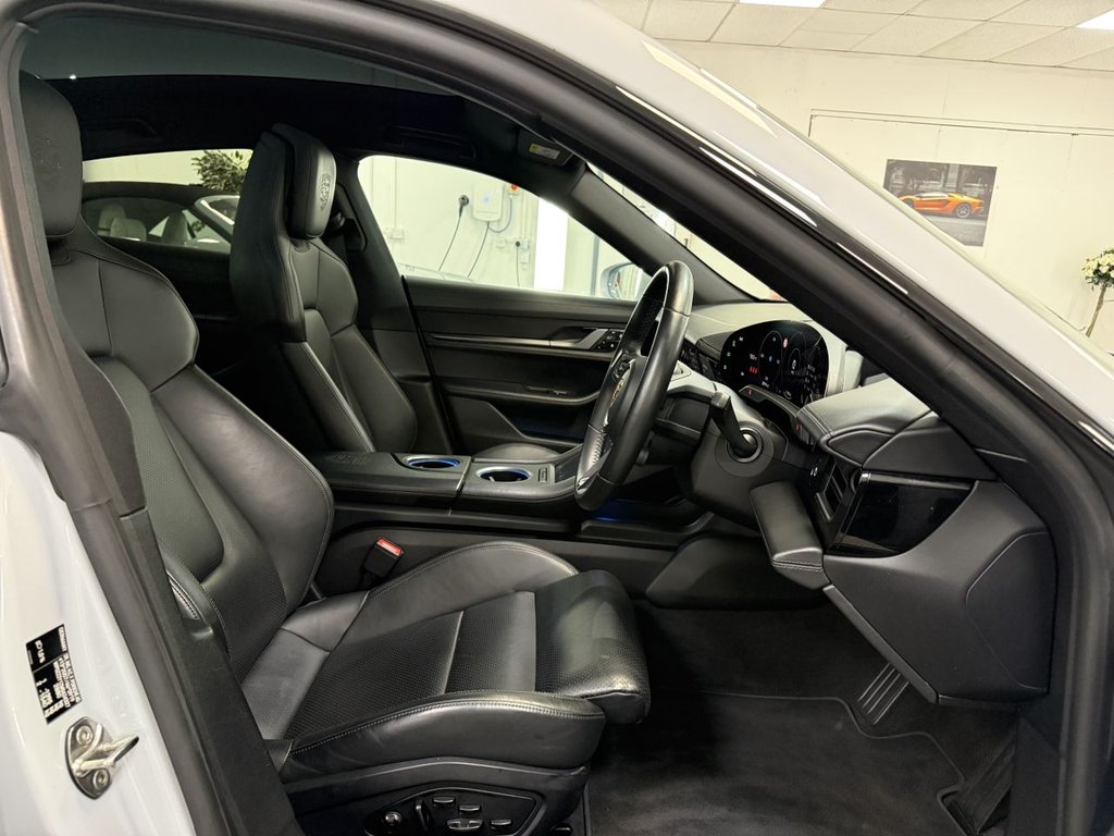 Used Porsche Taycan 2021 for sale - 77370040: Photo 24