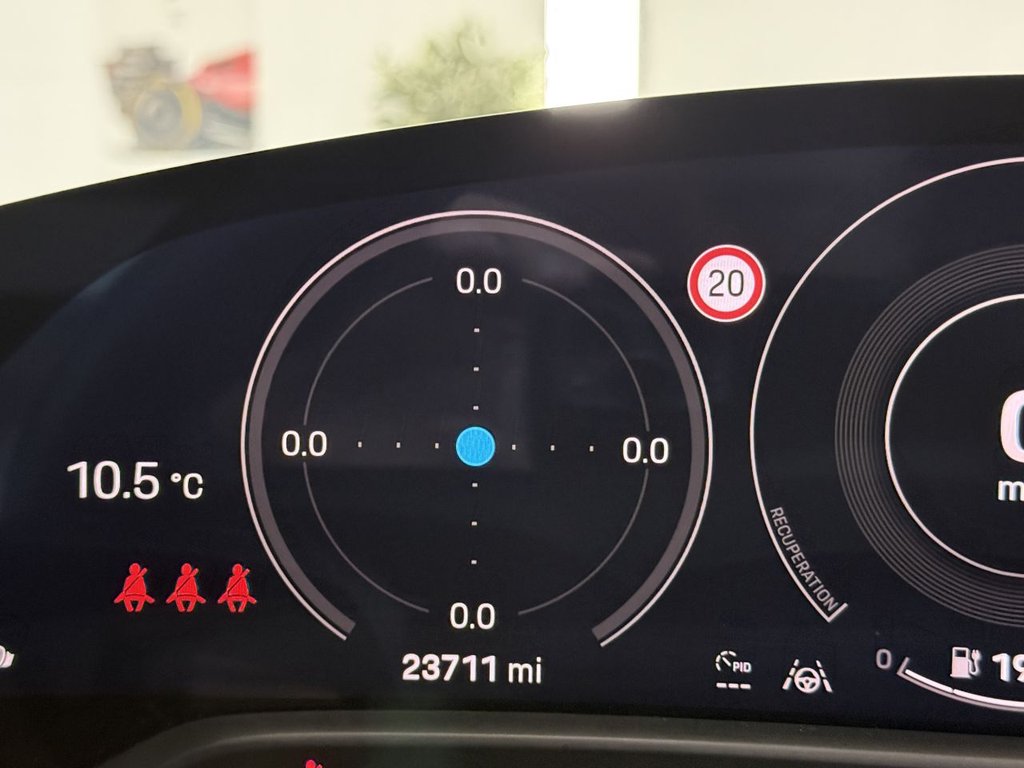 Used Porsche Taycan 2021 for sale - 77370040: Photo 29