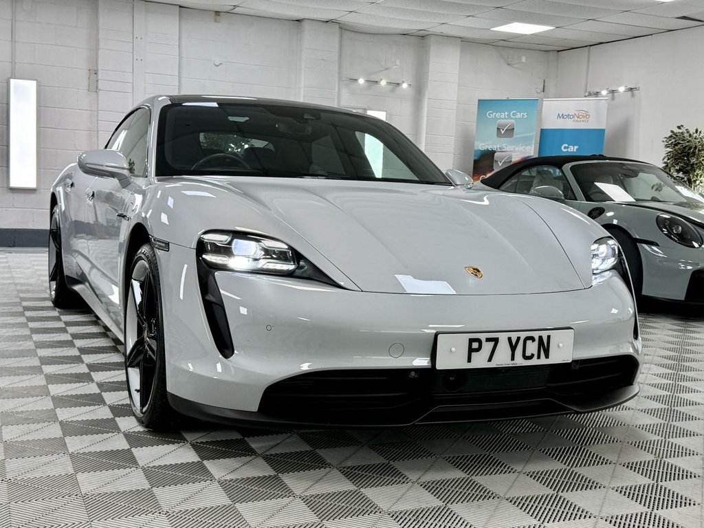 Used Porsche Taycan 2021 for sale - 77370040: Photo 4