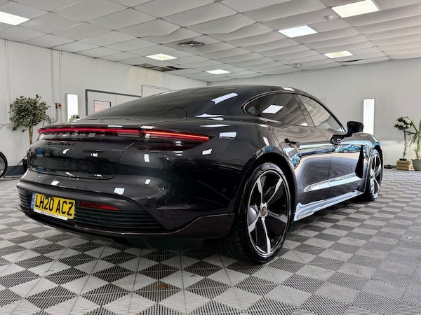 Used Porsche Taycan 2020 for sale - 76039872: Photo 10