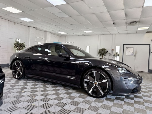 Used Porsche Taycan 2020 for sale - 76039872: Photo 11