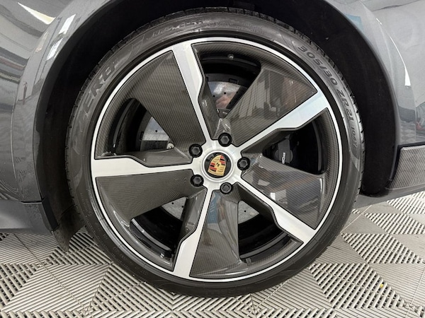 Used Porsche Taycan 2020 for sale - 76039872: Photo 15