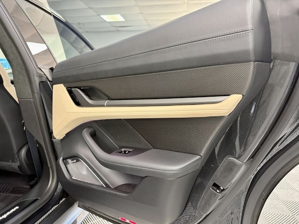 Used Porsche Taycan 2020 for sale - 76039872: Photo 22