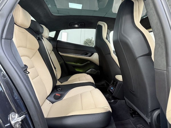 Used Porsche Taycan 2020 for sale - 76039872: Photo 24