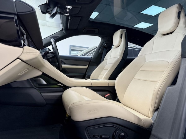 Used Porsche Taycan 2020 for sale - 76039872: Photo 34