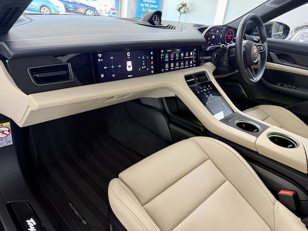 Used Porsche Taycan 2020 for sale - 76039872: Photo 37