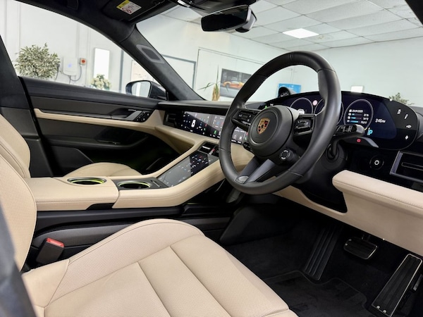 Used Porsche Taycan 2020 for sale - 76039872: Photo 43
