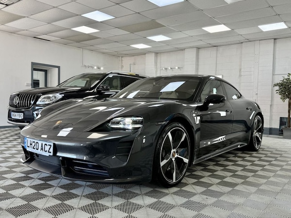 Used Porsche Taycan 2020 for sale - 76039872: Photo 4