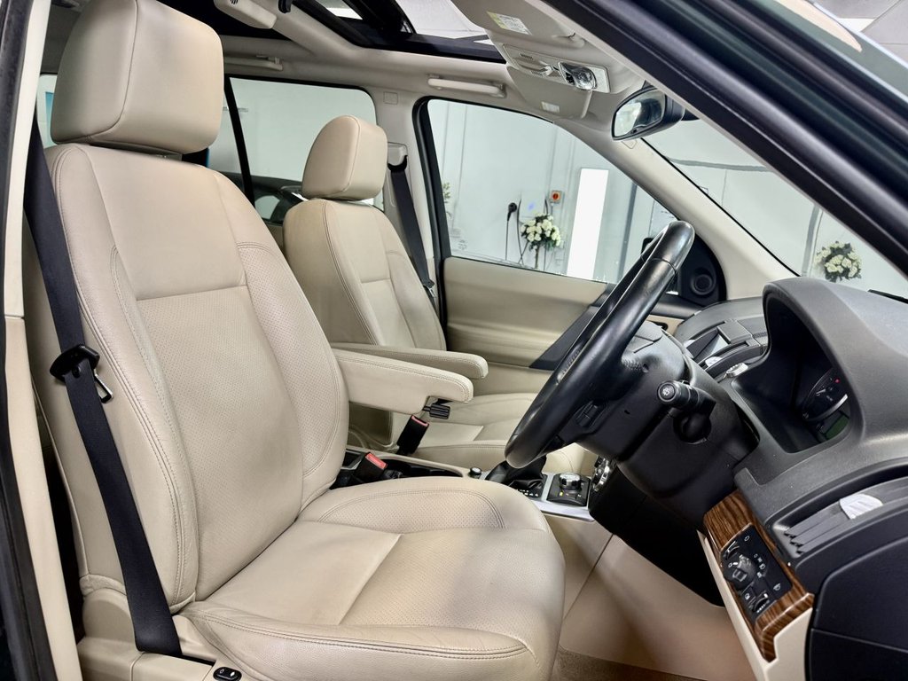 Used Land Rover Freelander 2010 for sale - 76923590: Photo 33