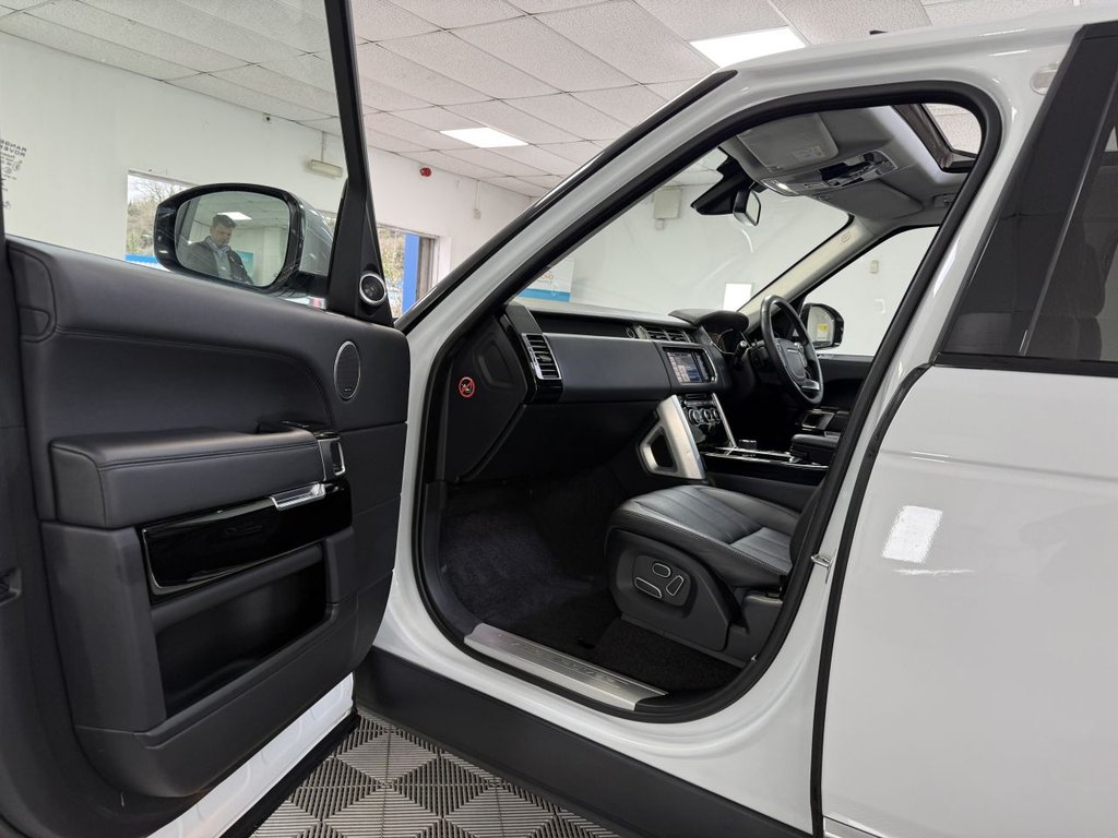 Used Land Rover Range Rover 2014 for sale - 77408044: Photo 30