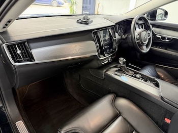 Used Volvo V90 2018 for sale - 78645657: Photo