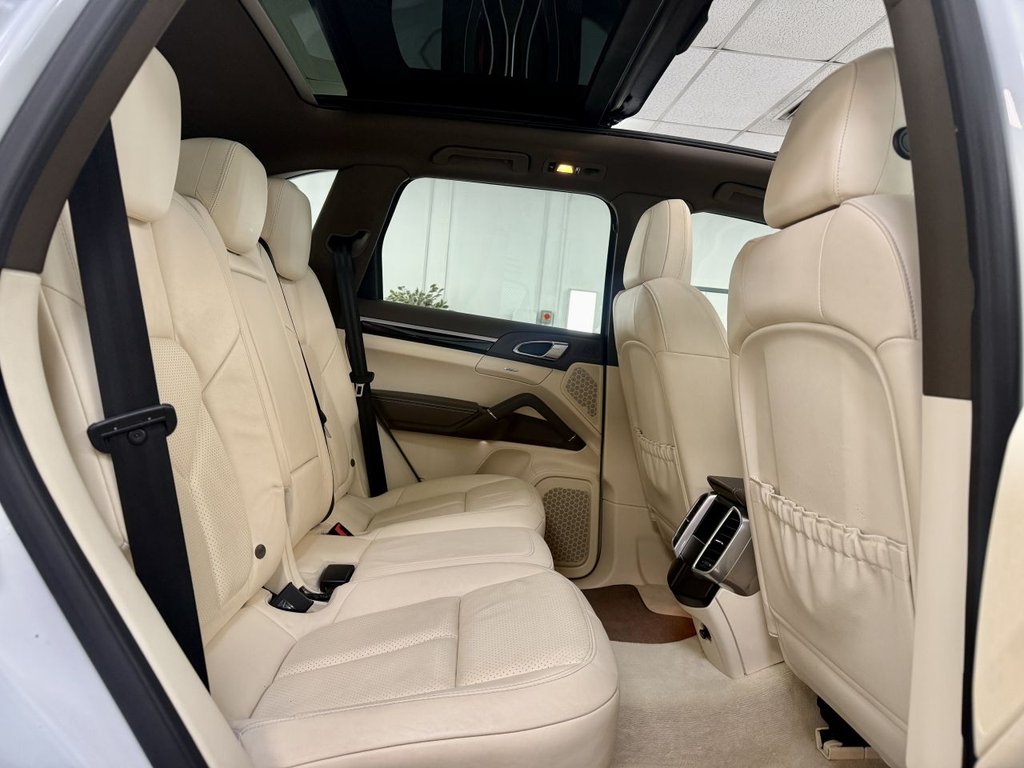 Used Porsche Cayenne 2013 for sale - 77341975: Photo 24