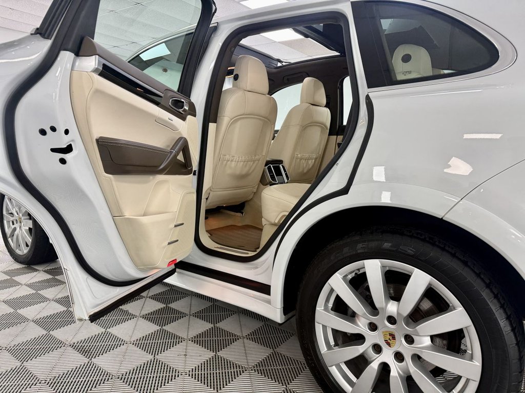 Used Porsche Cayenne 2013 for sale - 77341975: Photo 27