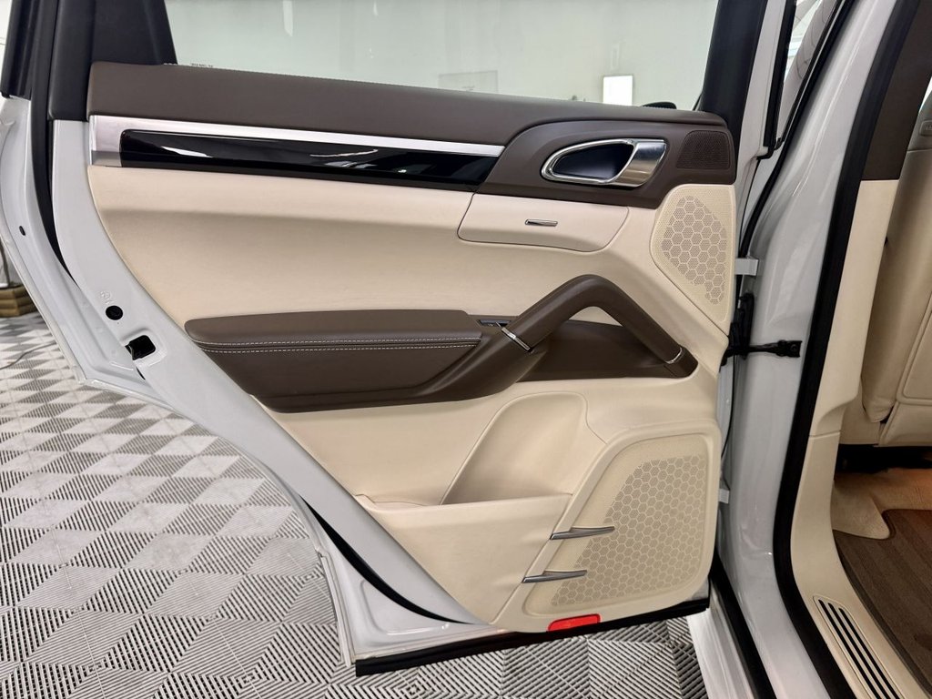 Used Porsche Cayenne 2013 for sale - 77341975: Photo 28