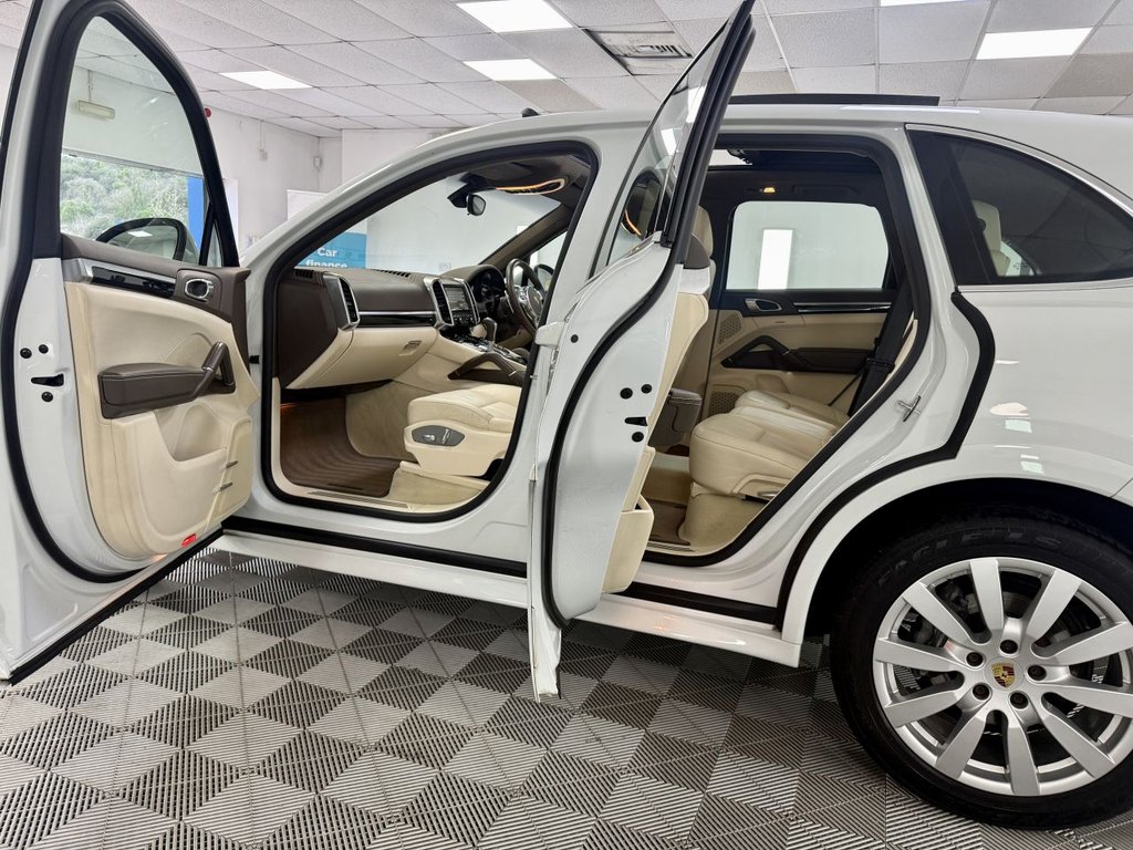 Used Porsche Cayenne 2013 for sale - 77341975: Photo 30