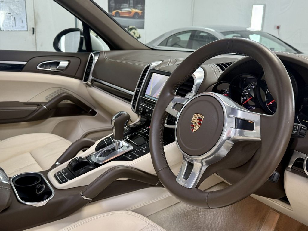 Used Porsche Cayenne 2013 for sale - 77341975: Photo 41