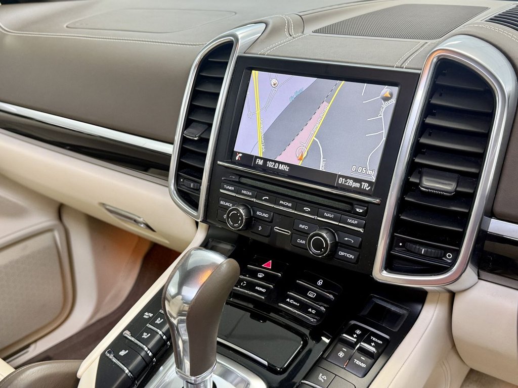 Used Porsche Cayenne 2013 for sale - 77341975: Photo 43