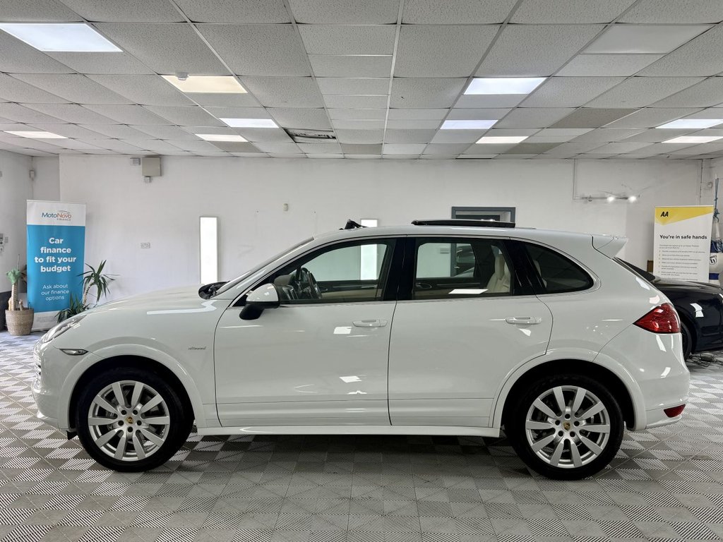 Used Porsche Cayenne 2013 for sale - 77341975: Photo 9