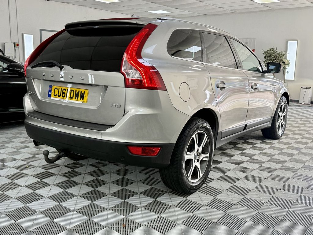 Used Volvo XC60 2011 for sale - 78134486: Photo 10