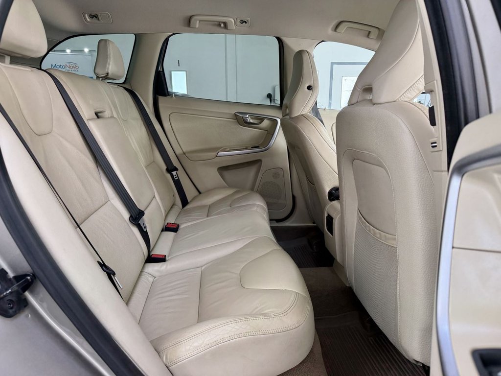 Used Volvo XC60 2011 for sale - 78134486: Photo 15