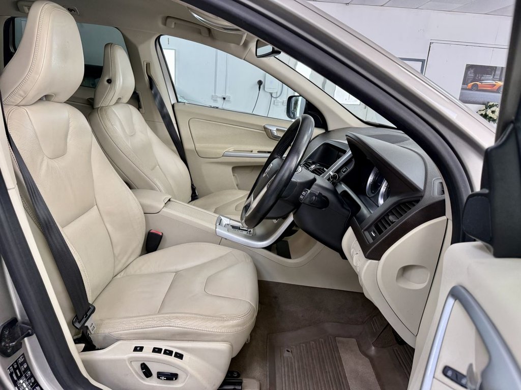 Used Volvo XC60 2011 for sale - 78134486: Photo 23