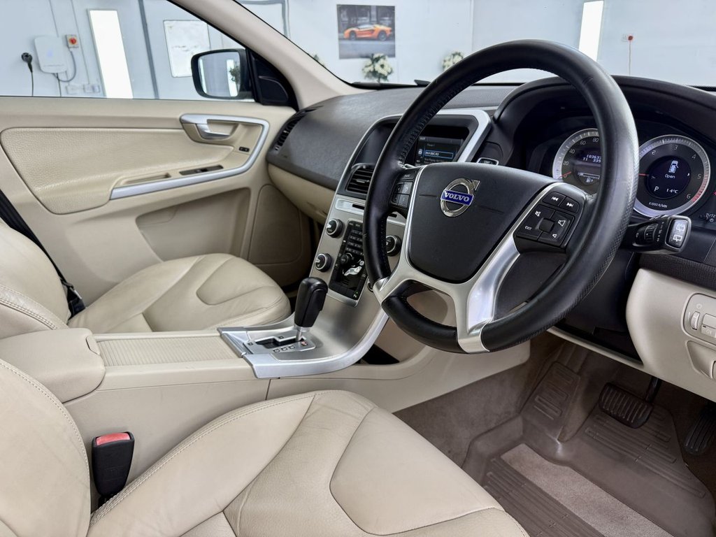 Used Volvo XC60 2011 for sale - 78134486: Photo 24