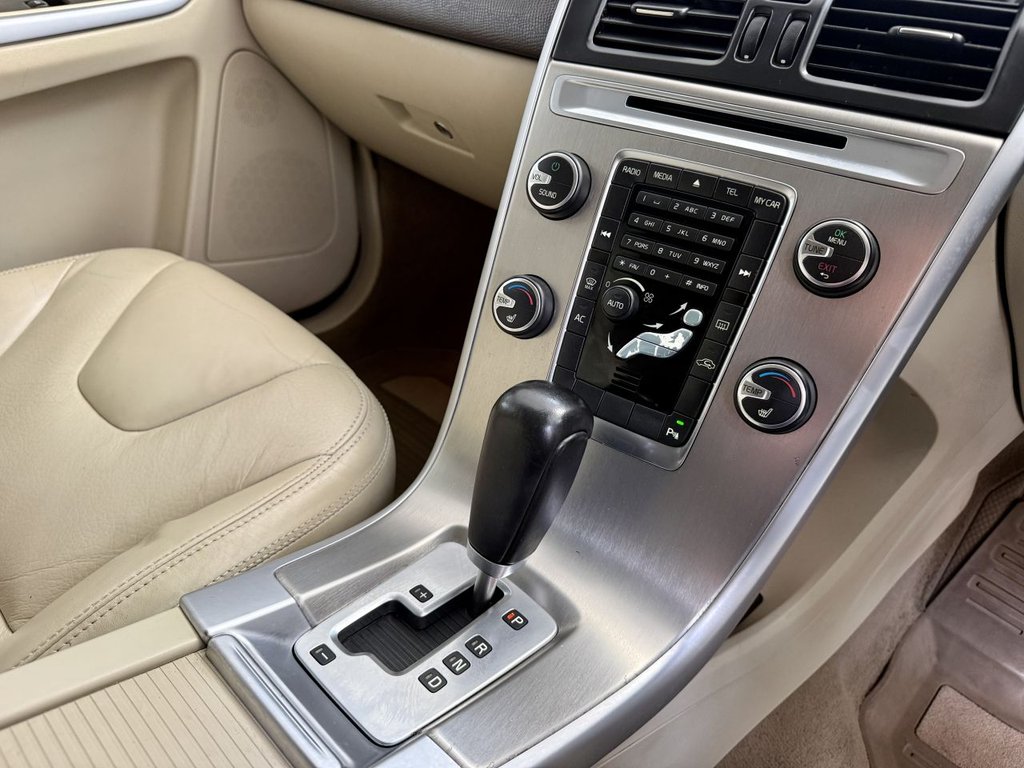 Used Volvo XC60 2011 for sale - 78134486: Photo 25