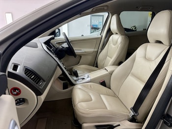 Used Volvo XC60 2011 for sale - 78134486: Photo