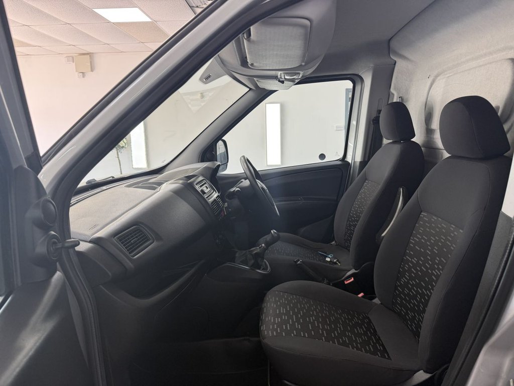 Used Vauxhall Combo 2015 for sale - 75088006: Photo 16