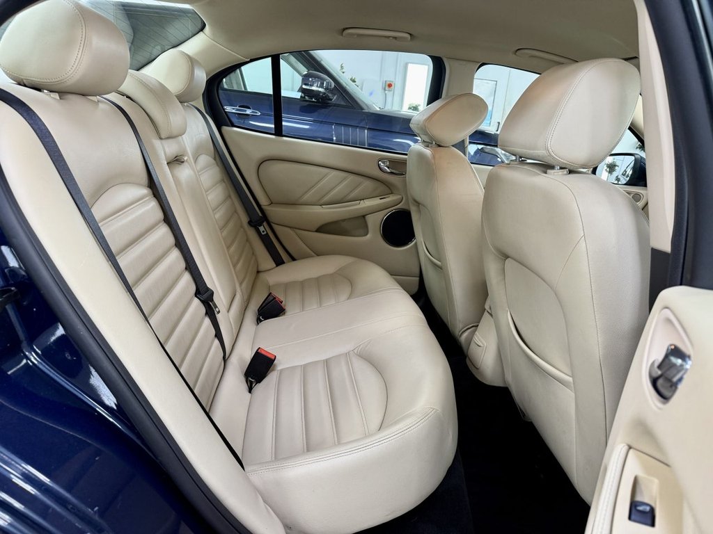 Used Jaguar X-Type 2009 for sale - 76256480: Photo 17