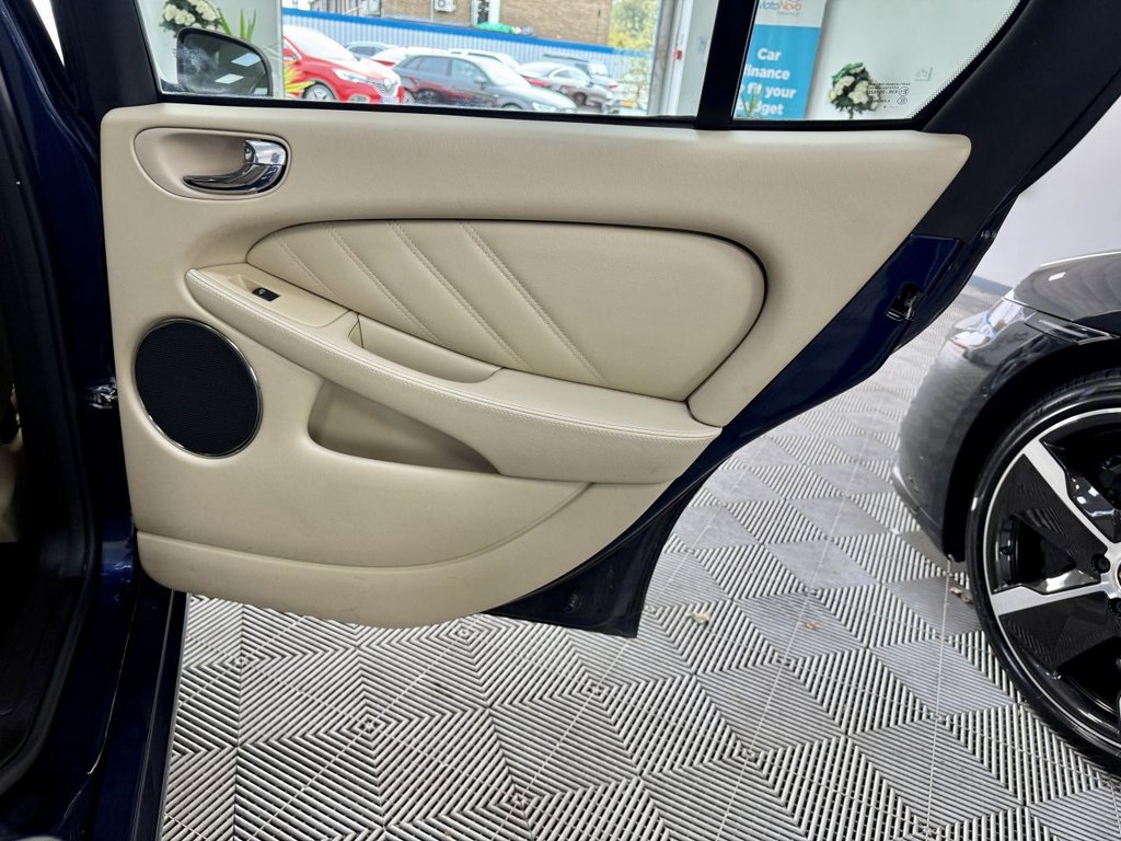 Used Jaguar X-Type 2009 for sale - 76256480: Photo 18