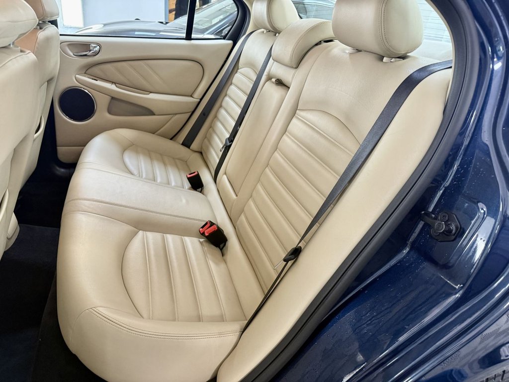 Used Jaguar X-Type 2009 for sale - 76256480: Photo 19