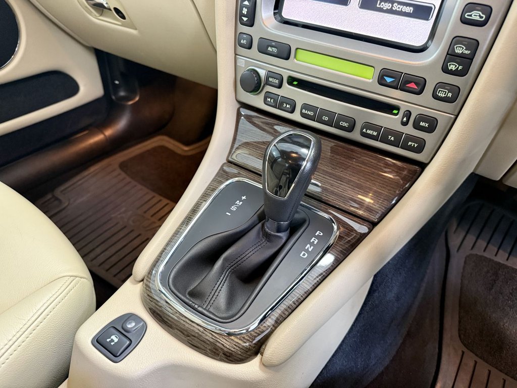 Used Jaguar X-Type 2009 for sale - 76256480: Photo 27
