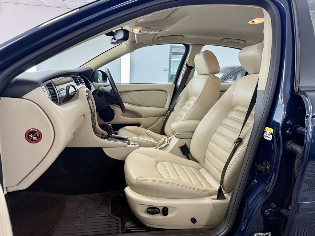 Used Jaguar X-Type 2009 for sale - 76256480: Photo 3