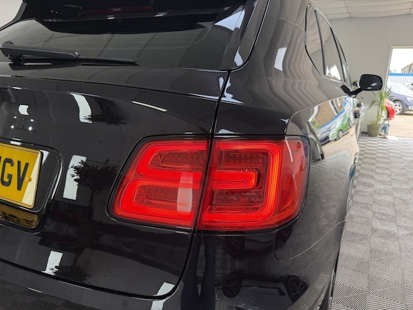 Used Bentley Bentayga 2019 for sale - 75502937: Photo 16