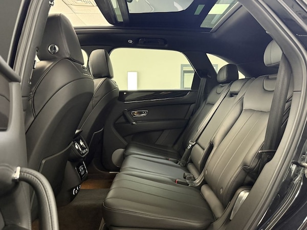 Used Bentley Bentayga 2019 for sale - 75502937: Photo 28