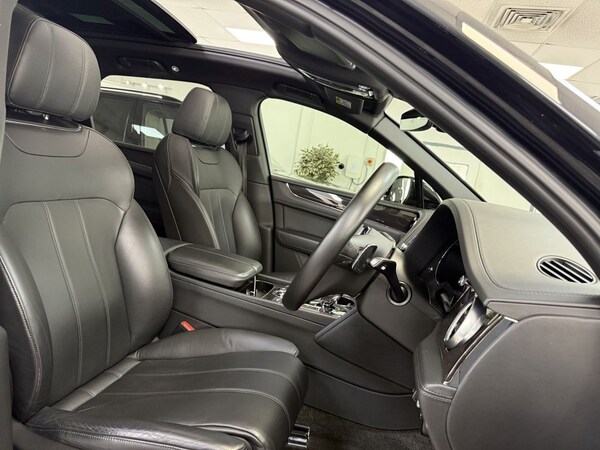 Used Bentley Bentayga 2019 for sale - 75502937: Photo 35