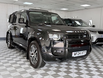 Used Land Rover Defender 110 2024 for sale - 79313771: Photo