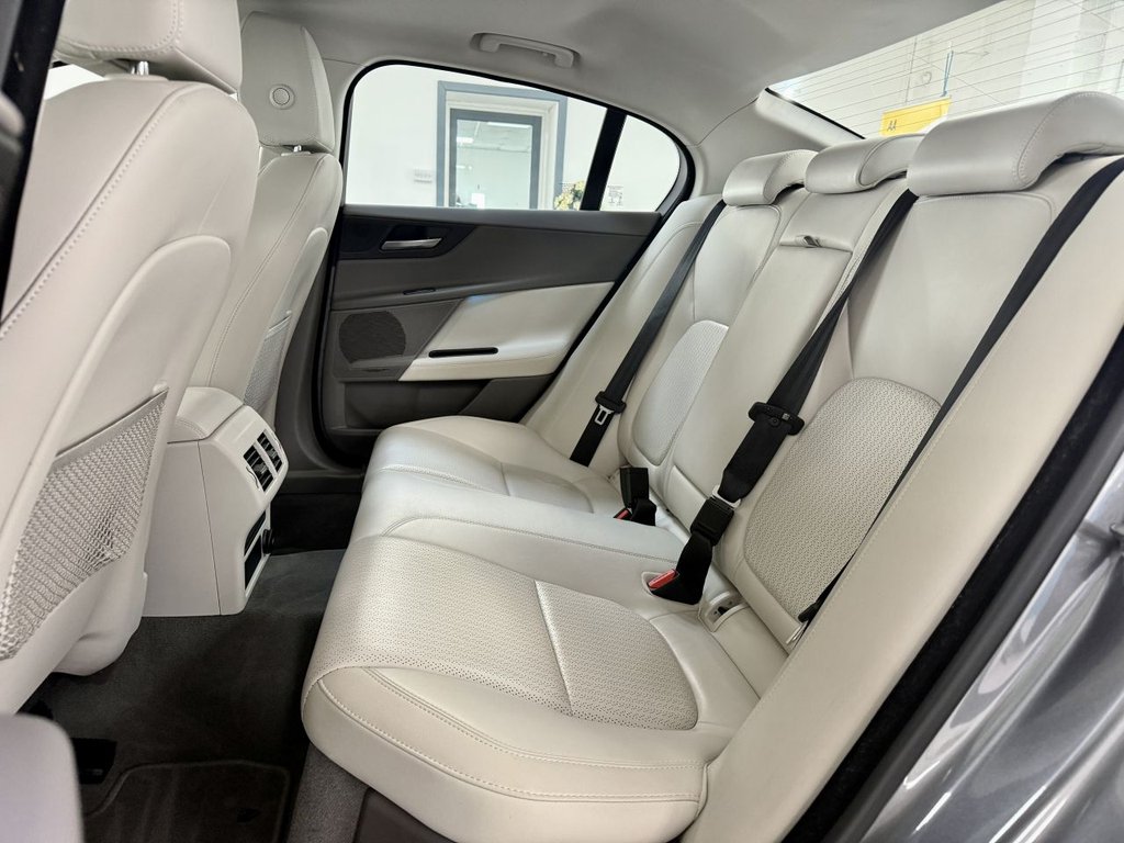Used Jaguar XE 2017 for sale - 76118943: Photo 17